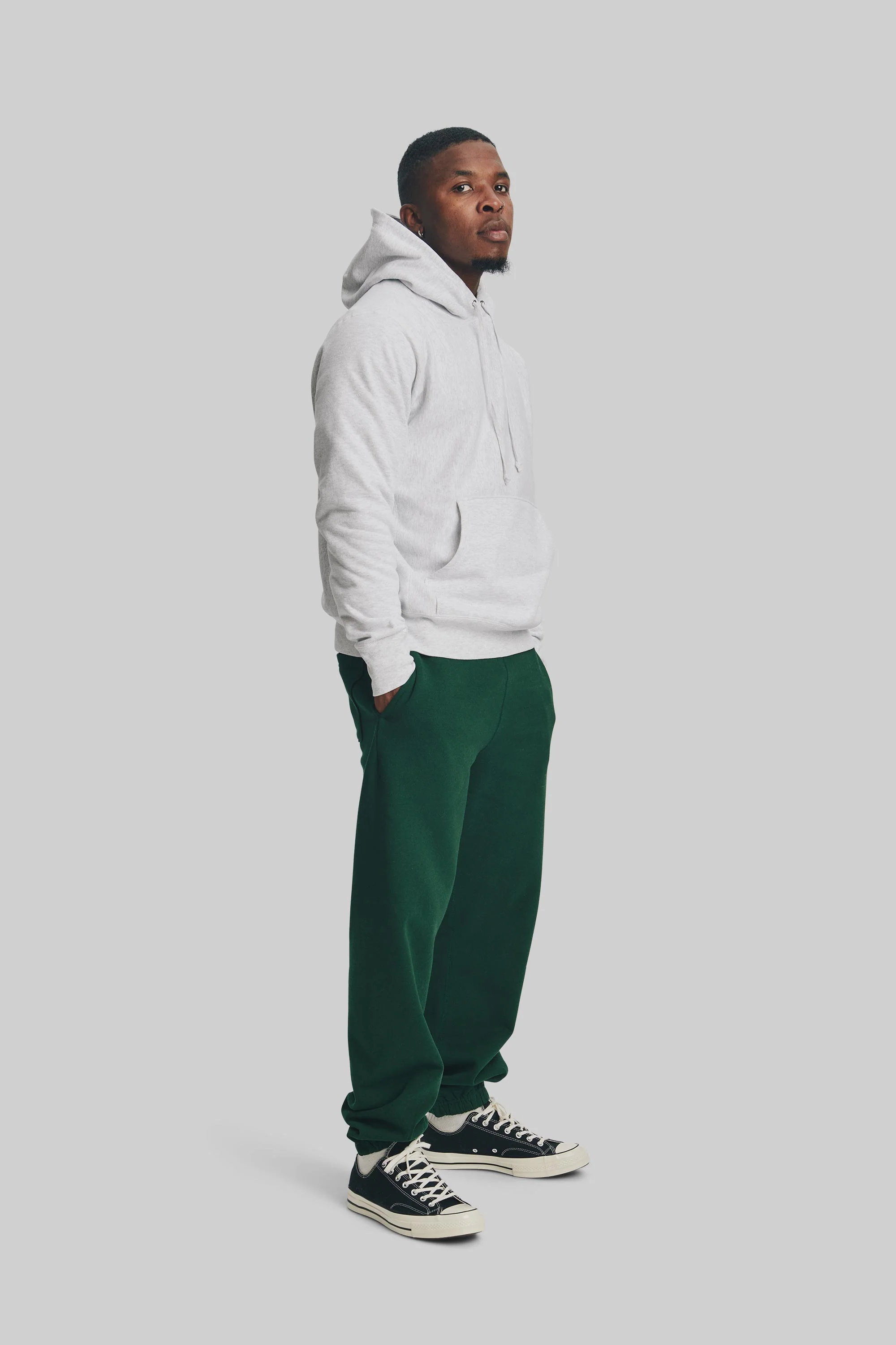 7004 CLASSIC SWEATPANT - Image 4