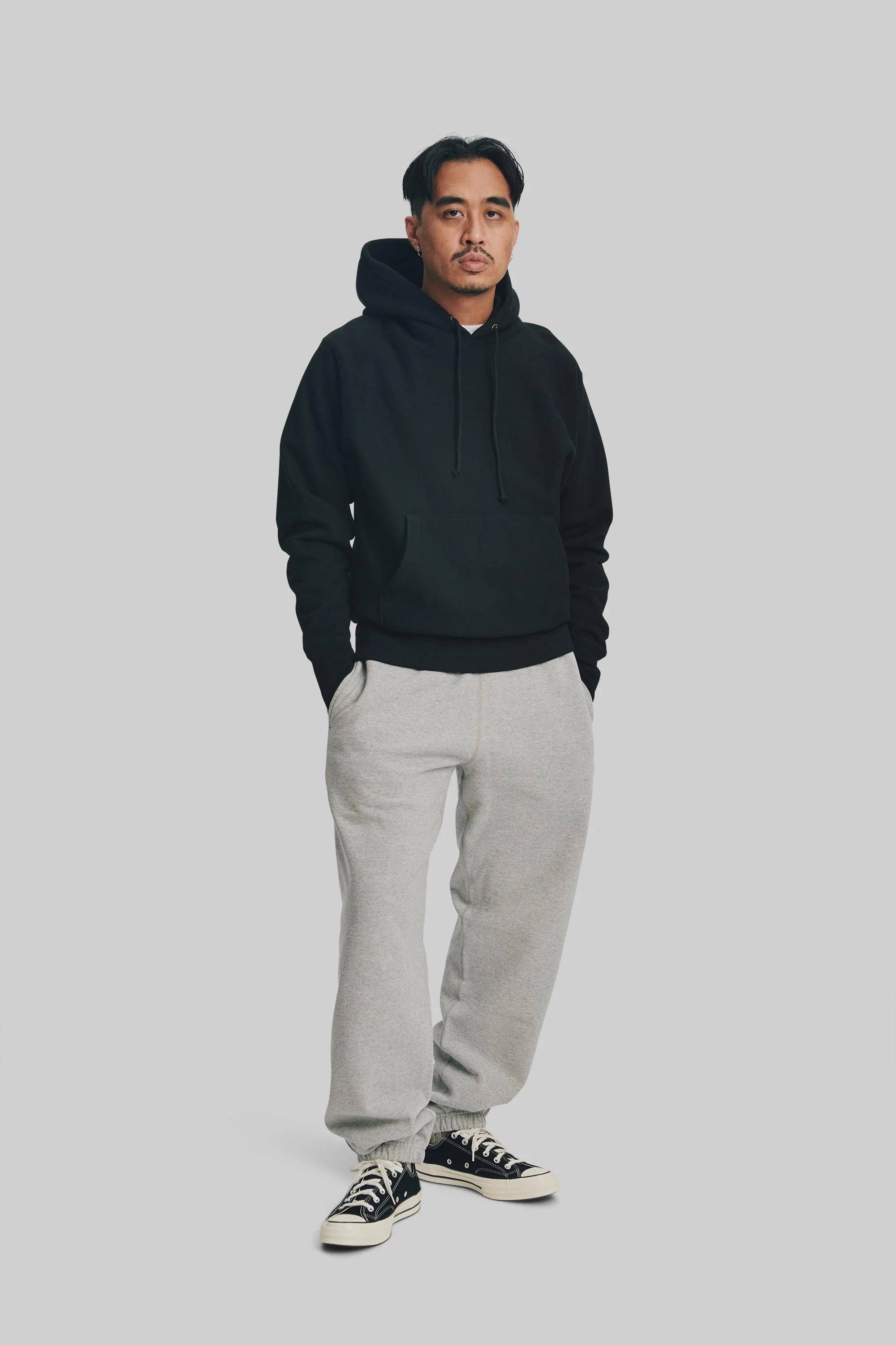 7004 CLASSIC SWEATPANT - Image 3
